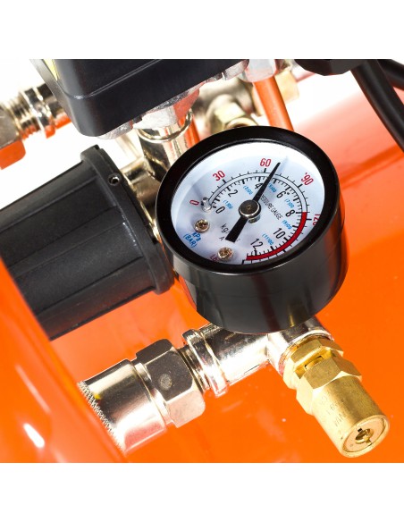 Wydajny kompresor olejowy NAC OLC-24-15-K-OW 1500W + zestaw akcesoriów 5900607534555 9