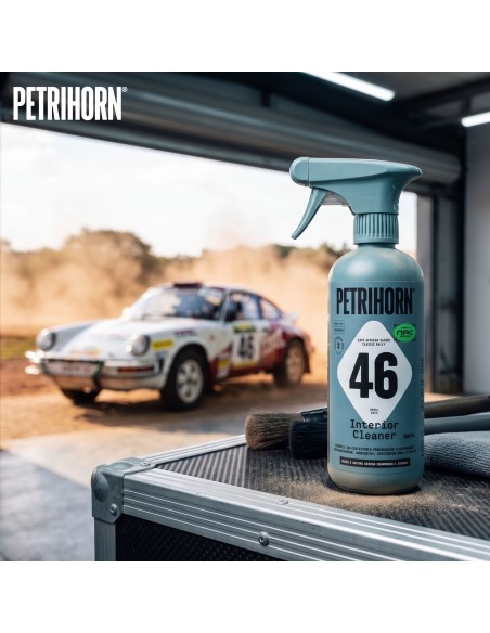 Uniwersalny cleaner do renowacji wnętrza aut PETRIHORN Interior Cleaner plastik skóra alcantra 500ml  3