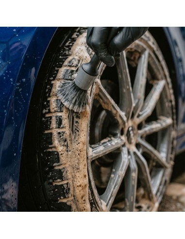 Skuteczny cleaner do opon i gumy PETRIHORN Tire & Rubber 500ml  7